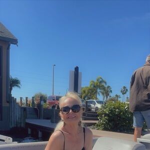 Meet your Posher, JunieBee